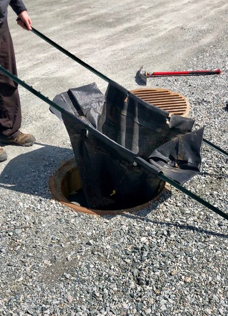 Trappe à sédiments pour regards d’égout et puisards - Gestion des sédiments - Environnement - Terraquavie